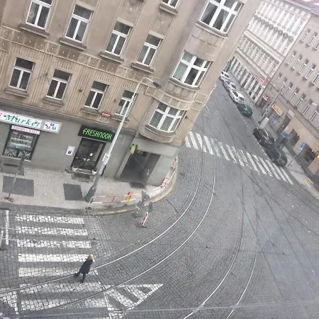Апартаменты Spacious Apt In City Center *